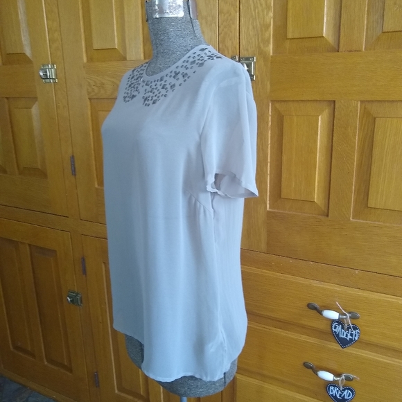 Lucca Couture gray studded collar sheer chiffon short sleeve top - Picture 3 of 12